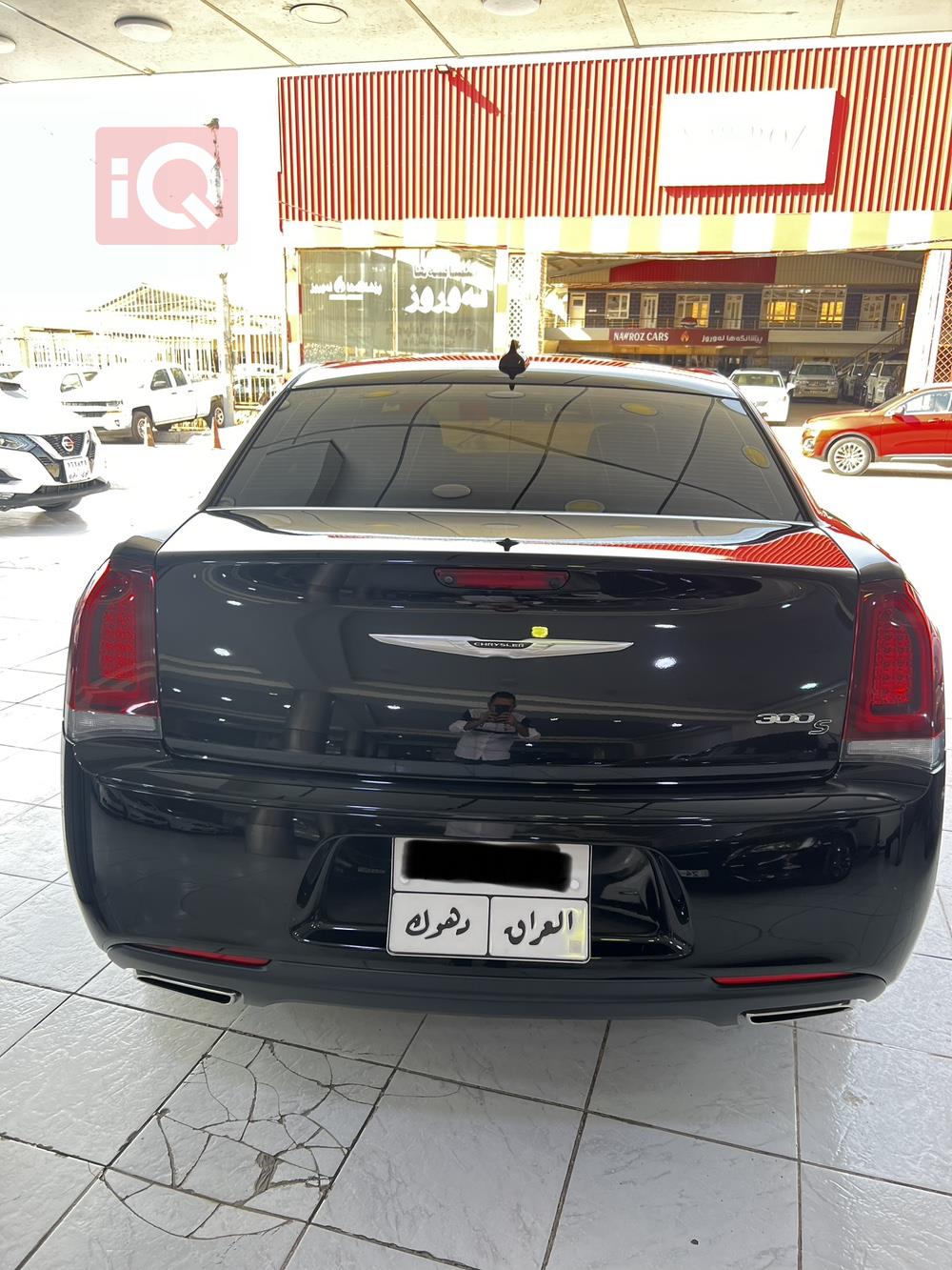 کرایسلەر 300